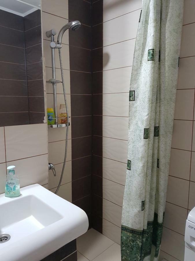 Ferienwohnung Apartament Aura Oradea Exterior foto